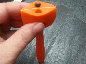 In case you ever wanted to know what is really inside those silicone spatulas....